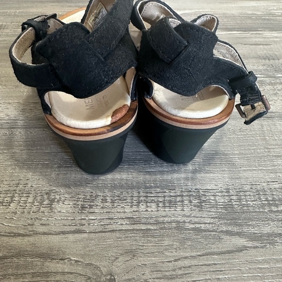 Merrell Sirah Cloak Wedge Black Grain Leather Shoe - Picture 3 of 13